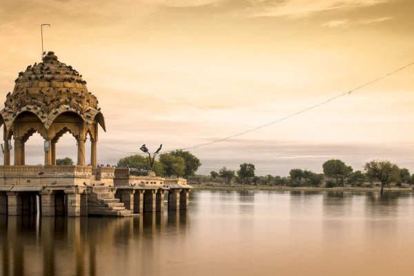 Gadisar-Lake.jpg Gadisar-Lake.jpg